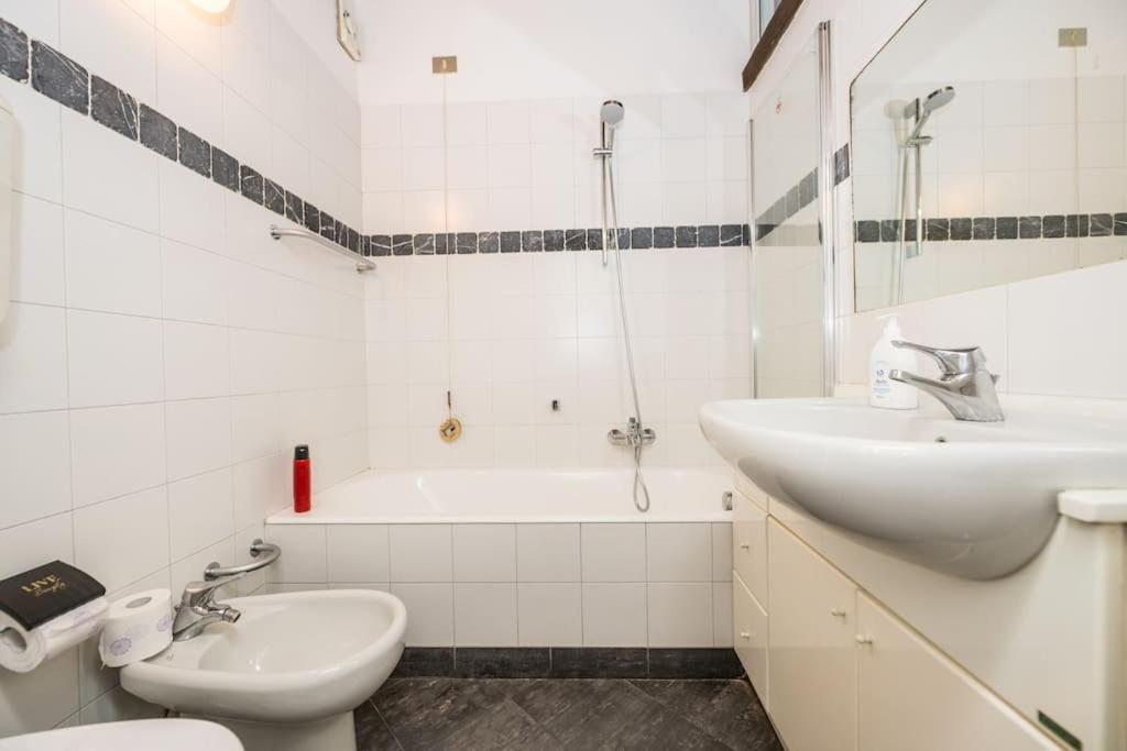 Wonderful Two Floors Apartment ミラノ エクステリア 写真